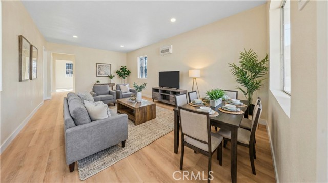 Detail Gallery Image 2 of 36 For 122 W 53rd Back Unit,  Los Angeles,  CA 90037 - 1 Beds | 1 Baths