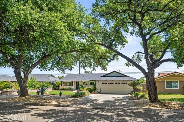 Detail Gallery Image 1 of 5 For 862 Sheridan St, Upland,  CA 91786 - 3 Beds | 2 Baths