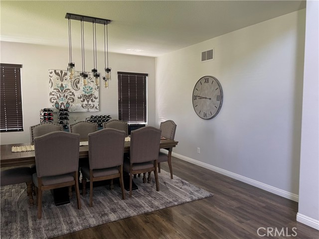 Detail Gallery Image 8 of 46 For 13950 Guidera Dr, Rancho Cucamonga,  CA 91739 - 5 Beds | 3/1 Baths