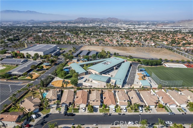 815 Autumn Lane, Corona CA: https://media.crmls.org/medias/c5b250a2-dd33-41fb-b3af-f6041b9c8fc2.jpg