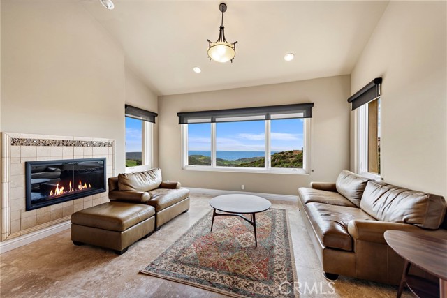 27 Pacific Mist, Newport Coast CA: https://media.crmls.org/medias/c5b29085-66a0-4730-8b48-520609ee2cb8.jpg