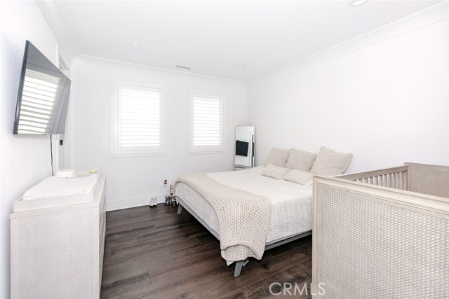 Detail Gallery Image 36 of 69 For 20300 W Windsor Ln, Northridge,  CA 91326 - 5 Beds | 6 Baths