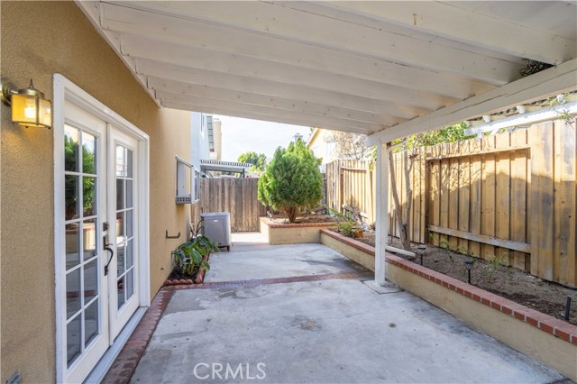 Detail Gallery Image 6 of 34 For 9155 Noble, North Hills,  CA 91343 - 4 Beds | 3 Baths