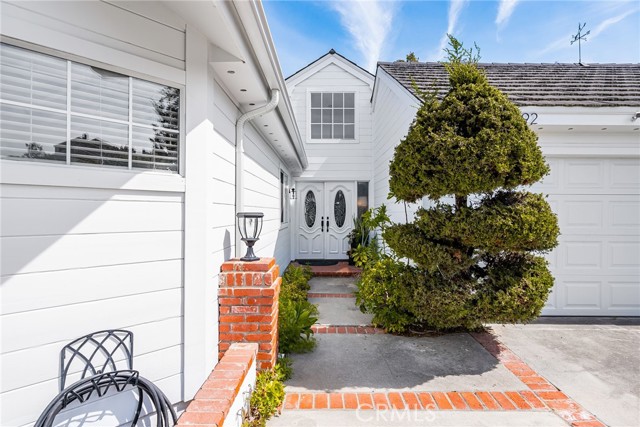 Inviting Entryway