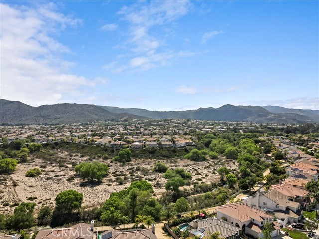23556 Kathryn Street, Murrieta CA: https://media.crmls.org/medias/c5b35fe1-e61a-4a38-9826-6494a2c9be61.jpg