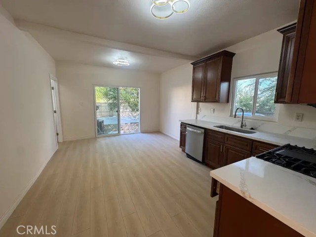 706 S 8th Street, Colton CA: https://media.crmls.org/medias/c5b3e551-ce5f-41e8-8f3c-5b7f698d4e7d.jpg
