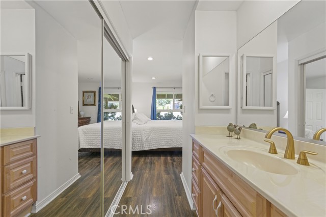 Detail Gallery Image 28 of 57 For 26817 Oak Branch Cir, Newhall,  CA 91321 - 2 Beds | 2 Baths