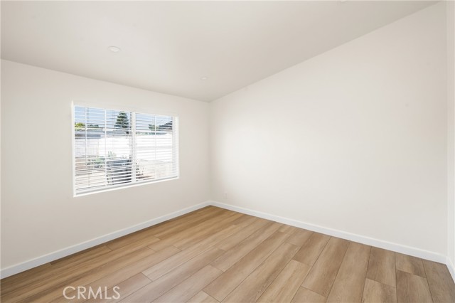 Image 31 of 38 For 1419 Dogwood Avenue