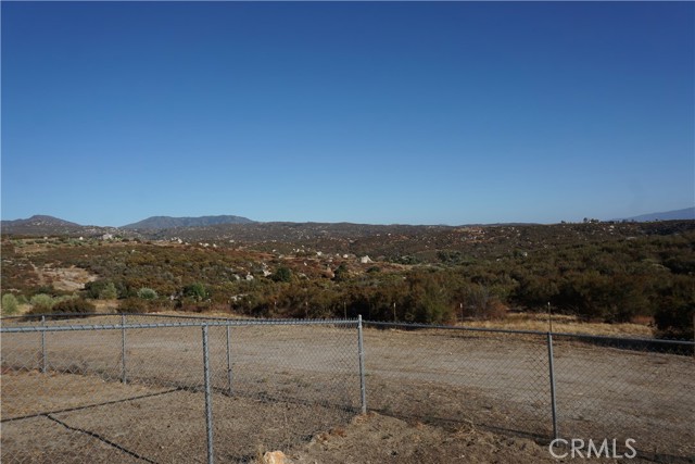 Detail Gallery Image 32 of 42 For 35156 Hobbiton Rd, Hemet,  CA 92544 - 3 Beds | 2 Baths