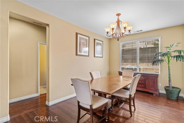 8309 Clover Creek Road, Riverside CA: https://media.crmls.org/medias/c5b50cea-23cf-44b5-82a4-b1416b0fbcb0.jpg