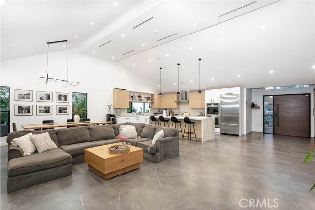 Detail Gallery Image 6 of 36 For 7127 Forest Hills Rd, West Hills,  CA 91307 - 4 Beds | 4/1 Baths