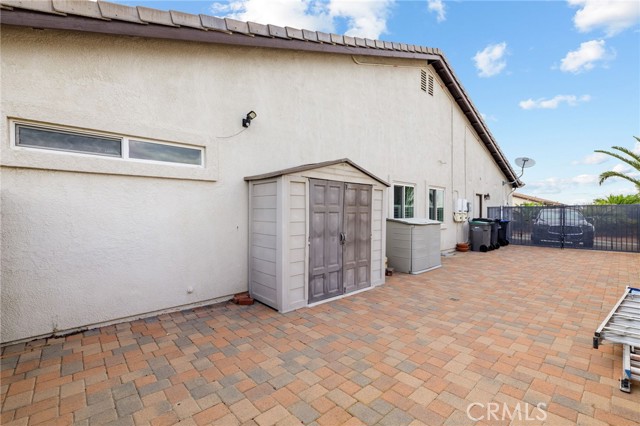 5614 Regent Hill W Terrace, Palmdale CA: https://media.crmls.org/medias/c5b61f55-24cf-4730-8eba-97fe5fa92cf4.jpg