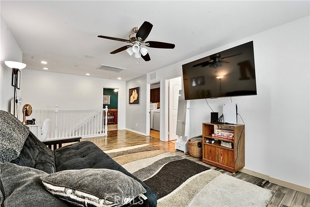 Detail Gallery Image 11 of 23 For 809 Dylan Dr, Upland,  CA 91784 - 4 Beds | 2/1 Baths