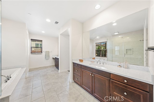 Detail Gallery Image 37 of 52 For 61 Hearst, Irvine,  CA 92620 - 4 Beds | 4/1 Baths