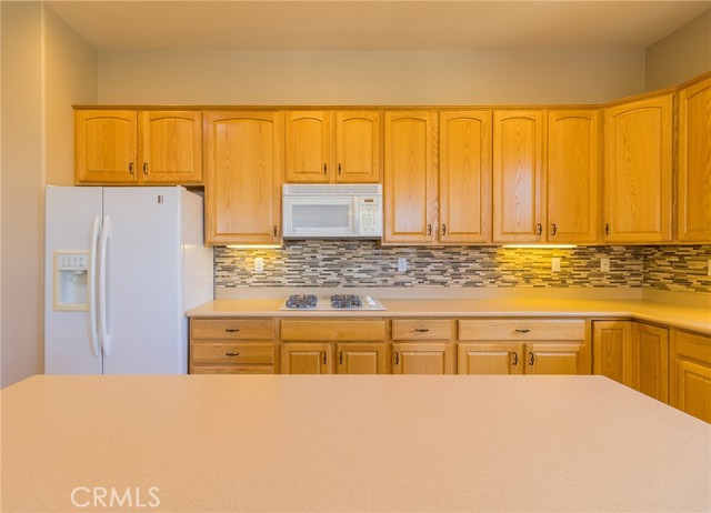 Detail Gallery Image 12 of 40 For 1795 Desert Poppy Ln, Beaumont,  CA 92223 - 2 Beds | 2/1 Baths