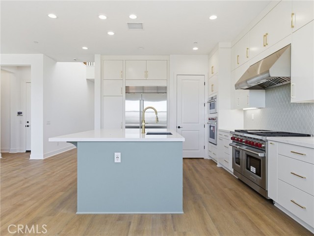 Detail Gallery Image 8 of 41 For 27558 Juniper Ln, Valencia,  CA 91381 - 5 Beds | 4/1 Baths