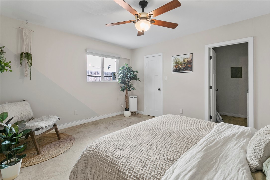 Detail Gallery Image 14 of 16 For 524 16th St, Huntington Beach,  CA 92648 - 3 Beds | 2 Baths