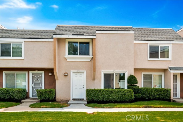 Detail Gallery Image 1 of 31 For 6 Raleigh, Irvine,  CA 92604 - 3 Beds | 1/1 Baths