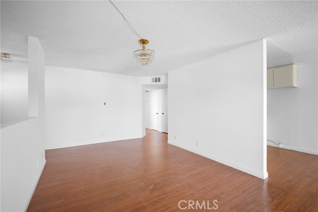 Detail Gallery Image 5 of 25 For 1142 Stanley Ave #12,  Glendale,  CA 91206 - 2 Beds | 2 Baths