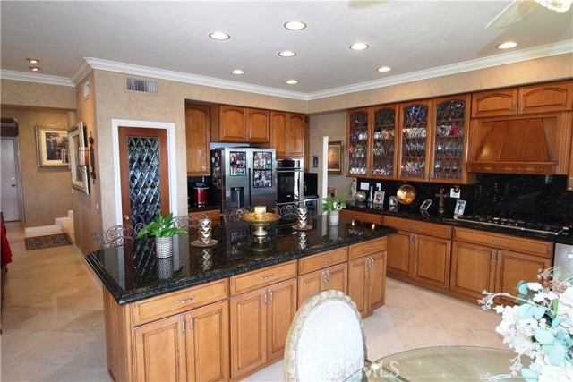 Detail Gallery Image 16 of 55 For 19322 Brushwood Ln, Lake Forest,  CA 92679 - 5 Beds | 3/1 Baths