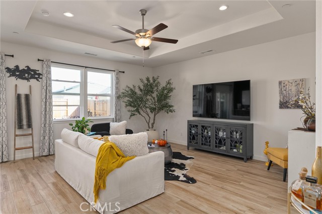 Detail Gallery Image 2 of 31 For 328 Gladstone Commons, Chico,  CA 95973 - 3 Beds | 2 Baths