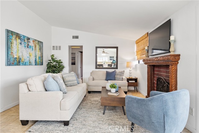514 S Broder Street, Anaheim, CA, 92804 514 S Broder Street, Anaheim, CA, 92804