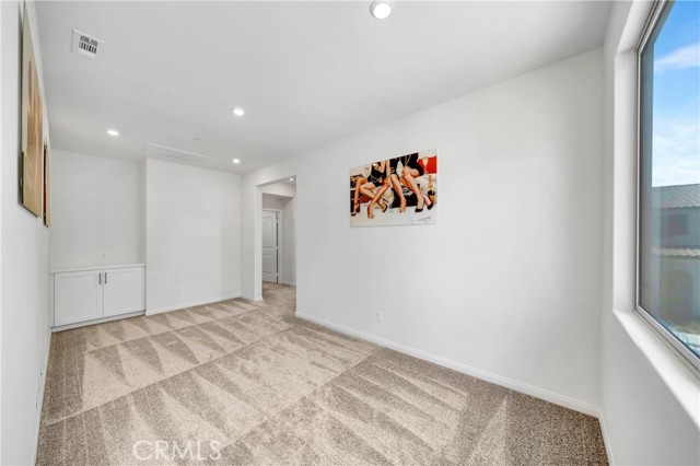 1458 E Laurelwood Drive, San Bernardino CA: https://media.crmls.org/medias/c5b982a2-ce53-4bff-82f5-4ff57a2372ca.jpg