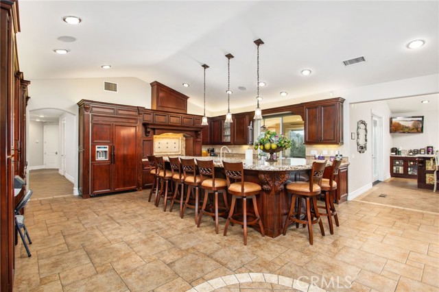 Image 42 of 75 For 22571 Canyon Lake Drive