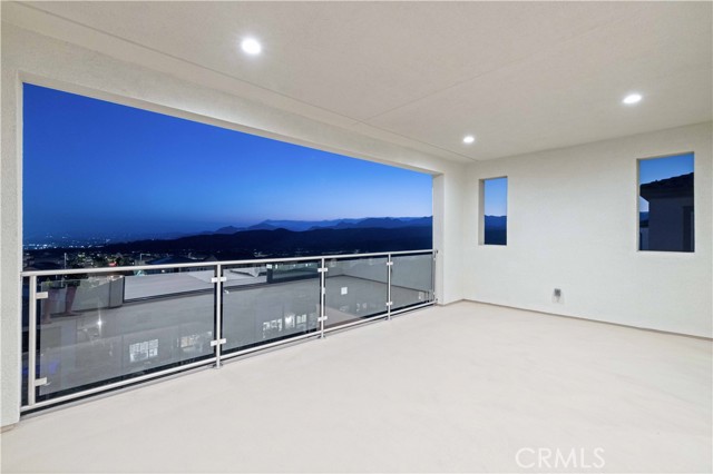 Detail Gallery Image 40 of 46 For 20644 W Deer Grass Ct, Porter Ranch,  CA 91326 - 5 Beds | 5/1 Baths