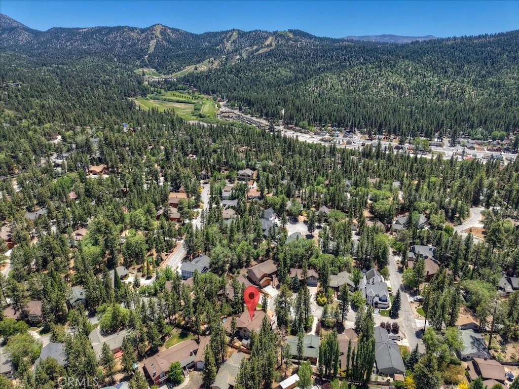 https://media.crmls.org/medias/c5ba63fd-7562-4aad-a226-78d3701ce131.jpg?preset=X-Large