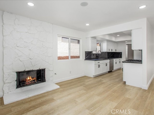 5734 N E Street, San Bernardino CA: https://media.crmls.org/medias/c5bb39dd-1d35-411a-9f40-d65748005005.jpg