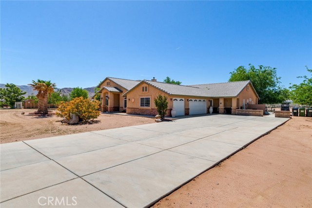 Detail Gallery Image 45 of 55 For 23465 Cherokee Rd, Apple Valley,  CA 92307 - 5 Beds | 3/1 Baths