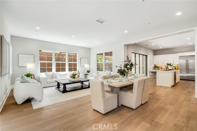 126 Paxton, Irvine CA: https://media.crmls.org/medias/c5bc3789-b628-4d75-a88c-6af14209e20c.jpg