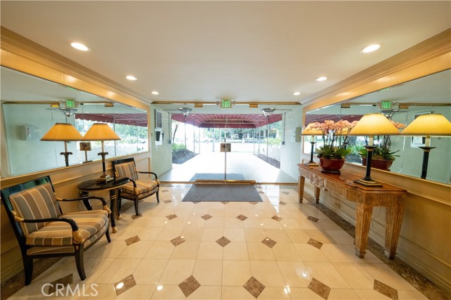 Detail Gallery Image 23 of 28 For 10751 Wilshire Bld #1405,  Los Angeles,  CA 90024 - 1 Beds | 2 Baths