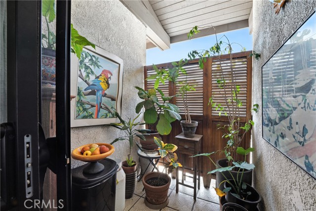 7322 Marina Pacifica N Drive, Long Beach CA: https://media.crmls.org/medias/c5bd9061-de23-48ef-9097-f99f4e9b8744.jpg