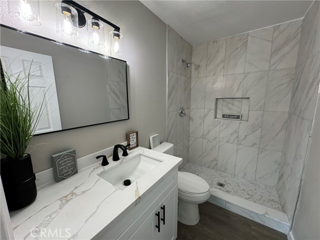 Detail Gallery Image 16 of 24 For 25561 Alicante Dr, Valencia,  CA 91355 - 3 Beds | 2 Baths
