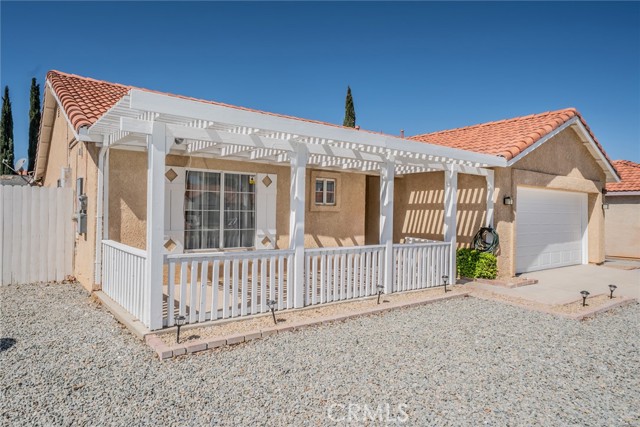 Detail Gallery Image 3 of 37 For 14564 Lilac Rd, Adelanto,  CA 92301 - 3 Beds | 2 Baths