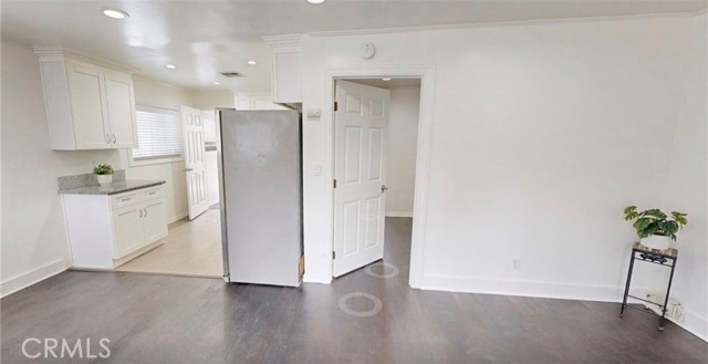 Detail Gallery Image 3 of 7 For 4563 Lexington Ave, Los Angeles,  CA 90029 - 1 Beds | 1 Baths