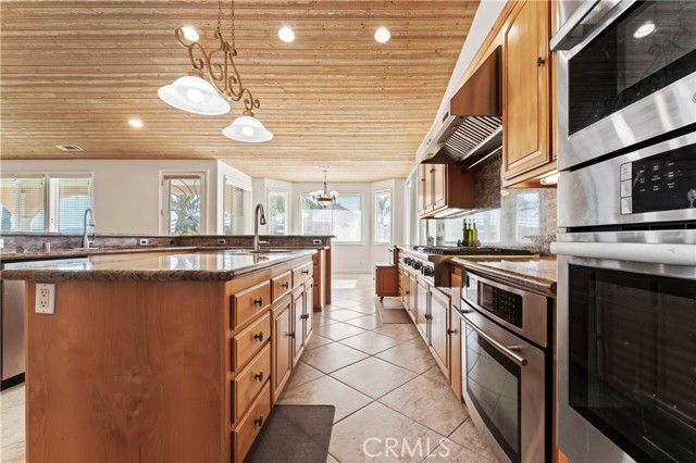 Detail Gallery Image 21 of 38 For 35751 Avenida La Cresta, Murrieta,  CA 92562 - 5 Beds | 6 Baths