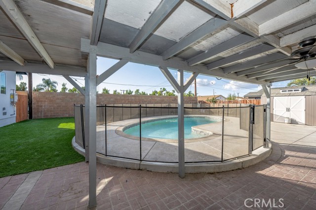 Detail Gallery Image 20 of 24 For 1069 Erringer Rd, Simi Valley,  CA 93065 - 4 Beds | 2 Baths