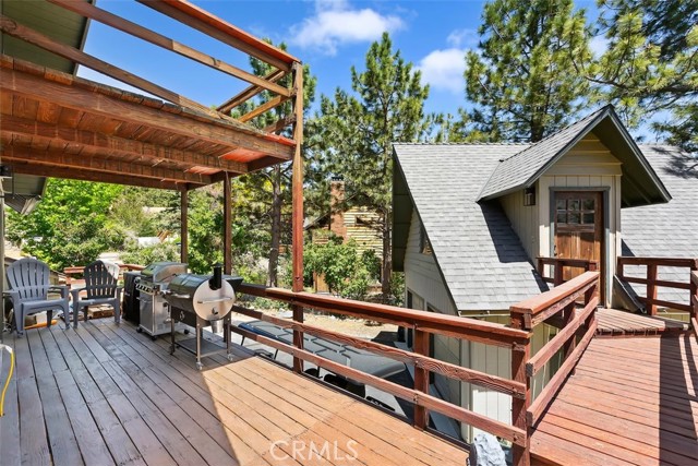 Detail Gallery Image 18 of 22 For 2300 Lausanne Dr, Wrightwood,  CA 92397 - 4 Beds | 2 Baths
