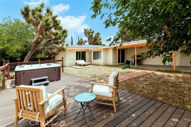 57966 El Dorado Drive, Yucca Valley CA: https://media.crmls.org/medias/c5c11d34-aea3-4407-ac69-e86f2e330019.jpg