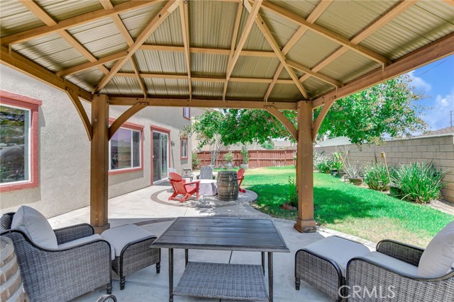 12139 Serra Avenue, Chino CA: https://media.crmls.org/medias/c5c1cd3b-5b0d-4b1d-95d3-a00949889867.jpg