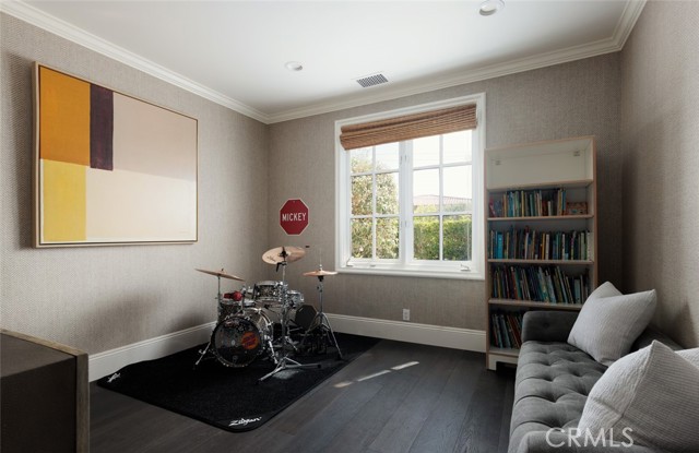 Detail Gallery Image 10 of 69 For 125 Kings Pl, Newport Beach,  CA 92663 - 5 Beds | 6/1 Baths