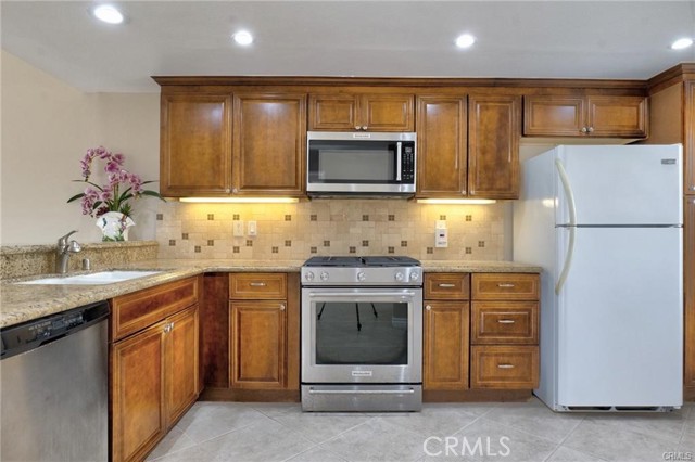 Detail Gallery Image 22 of 69 For 18 Starflower #10,  Irvine,  CA 92604 - 3 Beds | 2 Baths