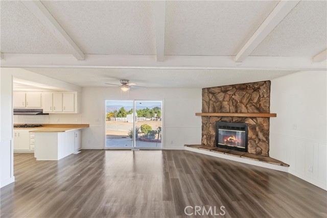 Detail Gallery Image 8 of 57 For 21850 Corson Ave, Perris,  CA 92570 - 4 Beds | 2 Baths