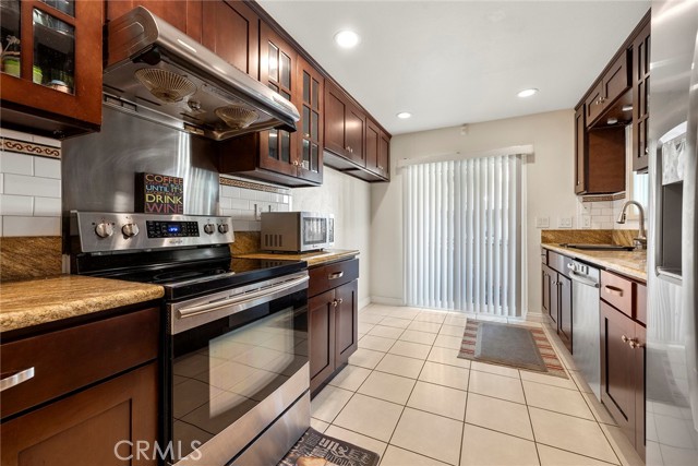 Detail Gallery Image 12 of 25 For 5255 Box Canyon Ct 23c,  Yorba Linda,  CA 92887 - 2 Beds | 2 Baths