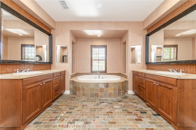 Detail Gallery Image 35 of 41 For 66 Homeland, Irvine,  CA 92618 - 3 Beds | 2 Baths