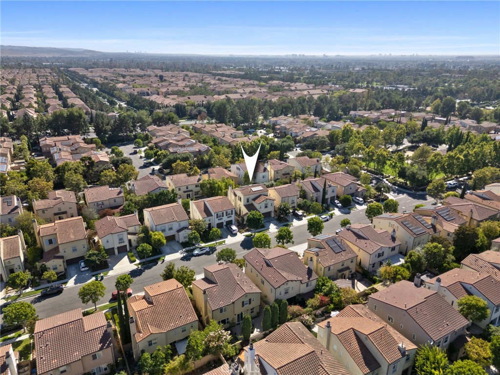 https://media.crmls.org/medias/c5c46c3c-3695-4fed-b430-0e183ca4a743.jpg?preset=X-Large