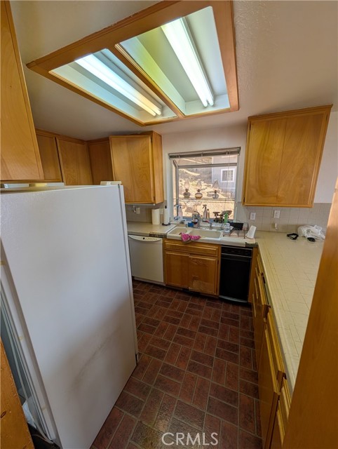 31487 Old City Creek, Running Springs, CA 92382